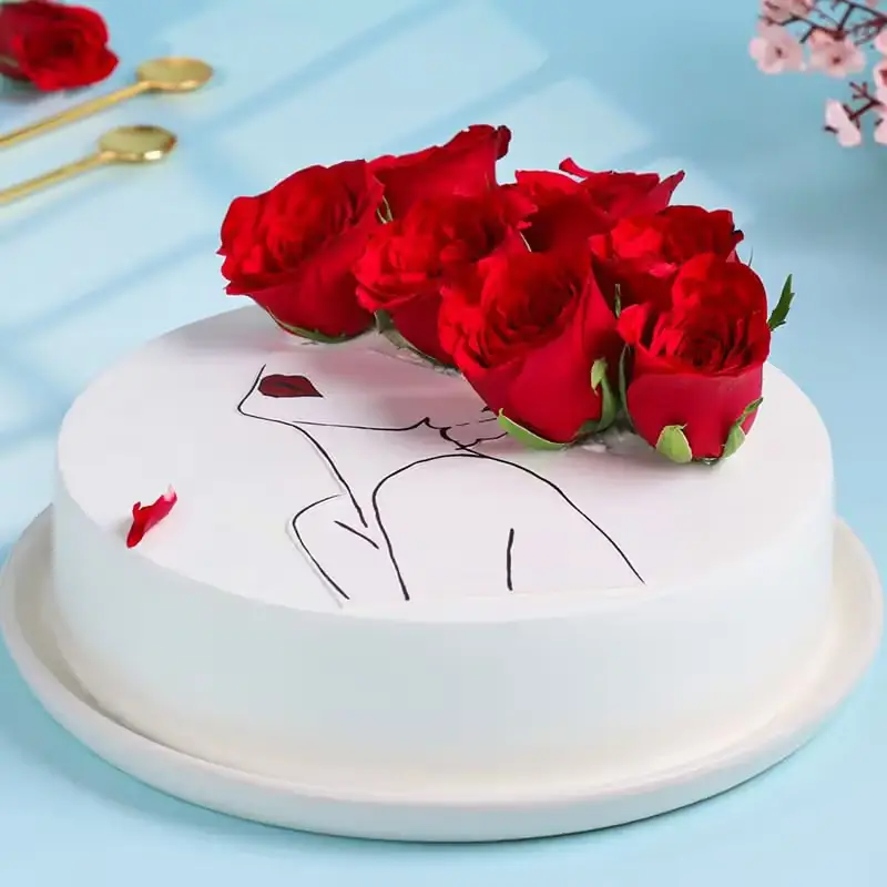 Red Rose Muse Vanilla Bake N’ Love	 Cake