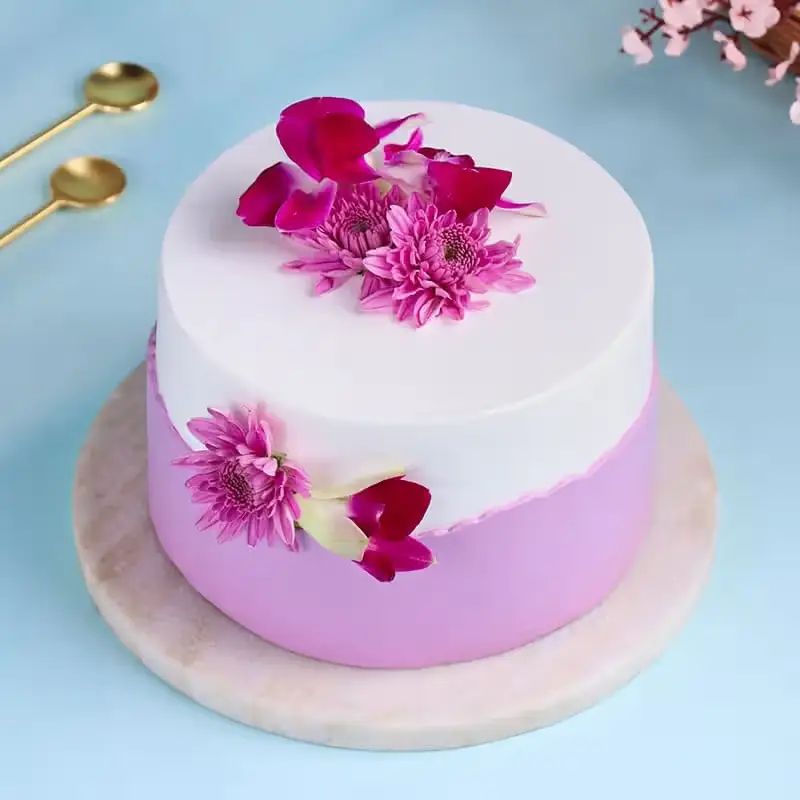 pinkpetalkissedvanillacake9747730caB1