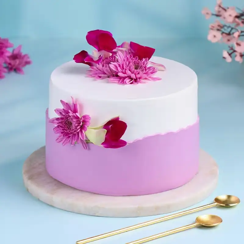 Pink Petal Kissed VanillaBake N’ Love Cake